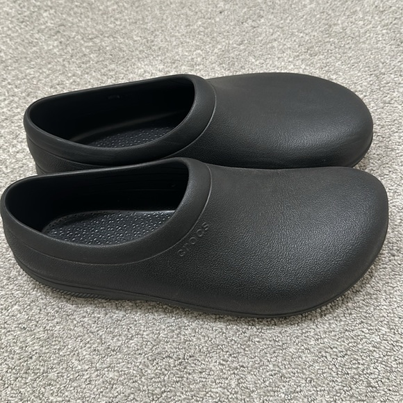 Black Crocs - Picture 2 of 5